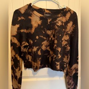 Long-sleeved soft crop top